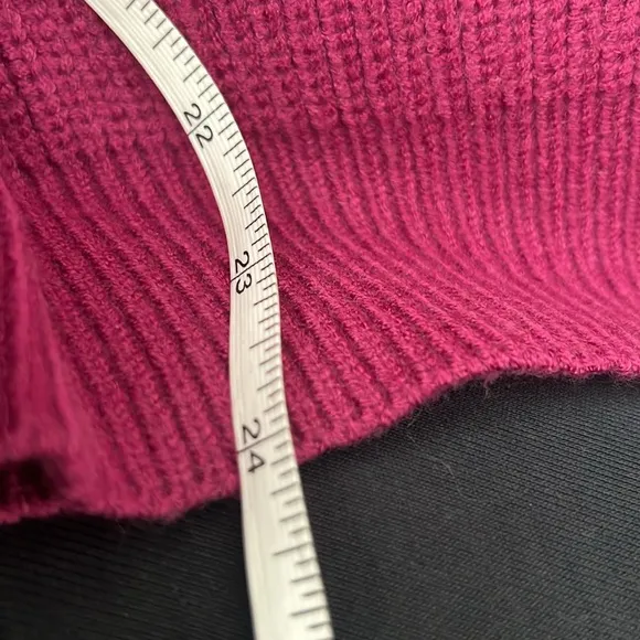Boat Neck Sweater Women's Magenta Off-Shoulder Sweater