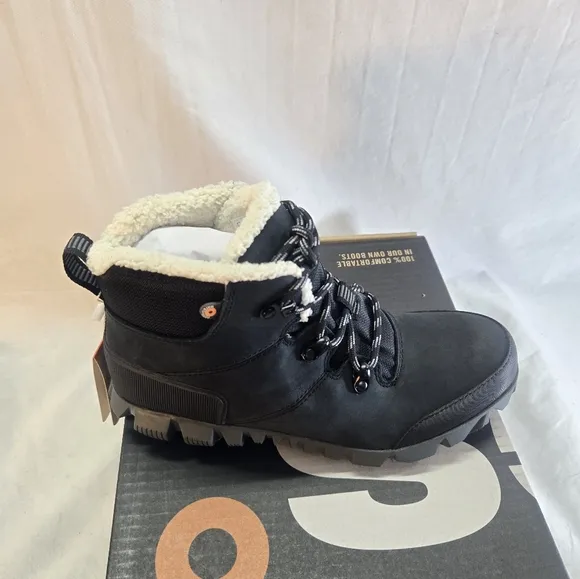 Bogs Women's Size 7 Arcata Dash Waterproof Boots Black New