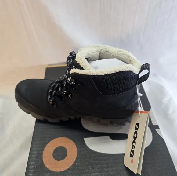 Bogs Women's Size 7 Arcata Dash Waterproof Boots Black New