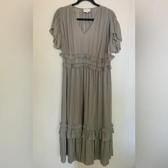 Bohme Willa ruffle Dress in sage size large