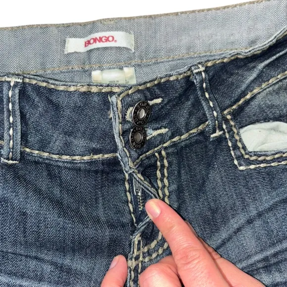 Bongo Y2K Lowrise Flared Embroidered Jeans Womens 7 Western Preppy Vintage Jewel