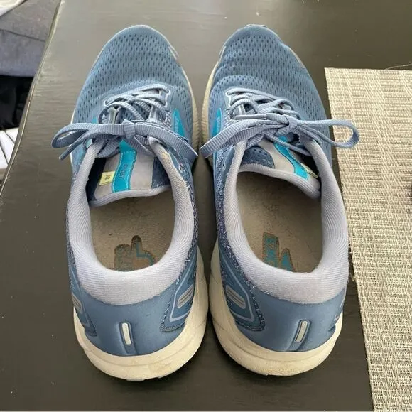 Books blue Ghost 14 running low top laced tennis shoes men’s 11 B dna loft sport