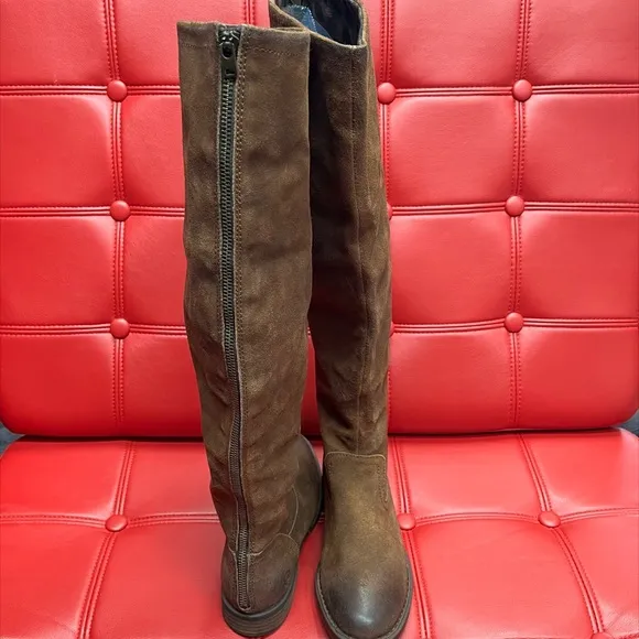 Born Brown Suede Leather Round Toe Low Heel Full Back Zip Boots Sz6 or 8.5 NWOB