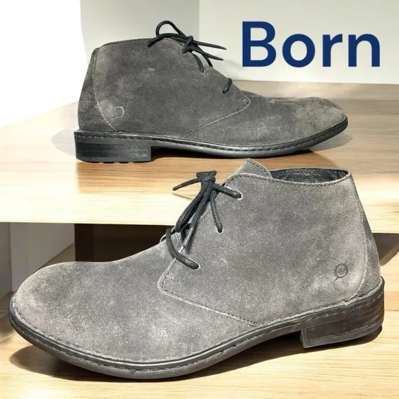 Born-Men’s size 11.5 “Seth” suede lace up boots in gray. Excellent preowned!