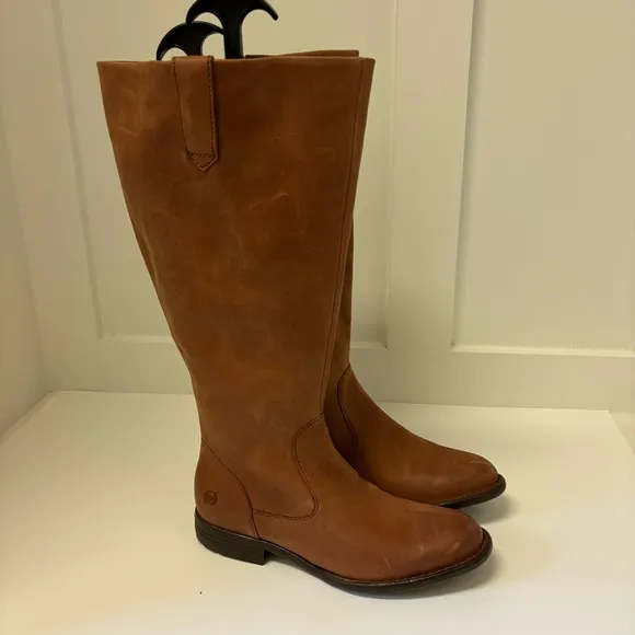 Born SHAUNIE Tall Ride Boots Cognac Brown Sz 6.5M - wide Calf