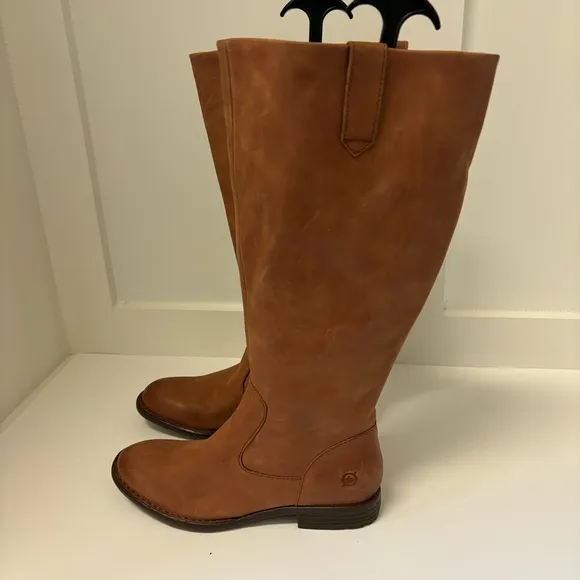 Born SHAUNIE Tall Ride Boots Cognac Brown Sz 6.5M - wide Calf