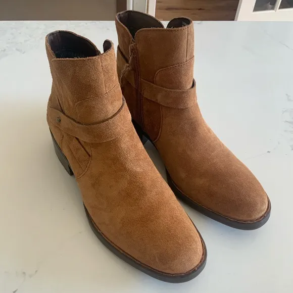 Born Tori Suede Leather Ankle Boots Women’s Size 9.5 NWT