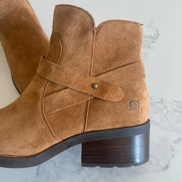 Born Tori Suede Leather Ankle Boots Women’s Size 9.5 NWT