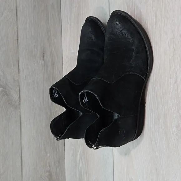 Born Women Kerri Dark Distressed Cut Out Leather Boots shoes sz 7.5