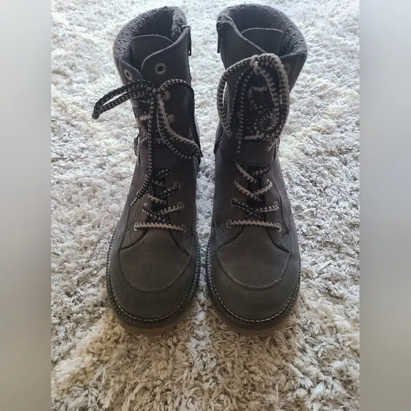 Bos &amp; Co Colony Women's Waterproof Gray Suede Boots Size 41 Hiking Winter