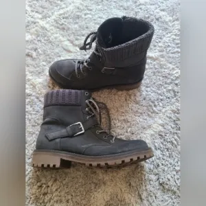 Bos &amp; Co Colony Women's Waterproof Gray Suede Boots Size 41 Hiking Winter
