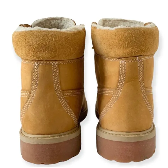 Boy's Timberland Fur-Lined Nubuck Boots Size 5.5