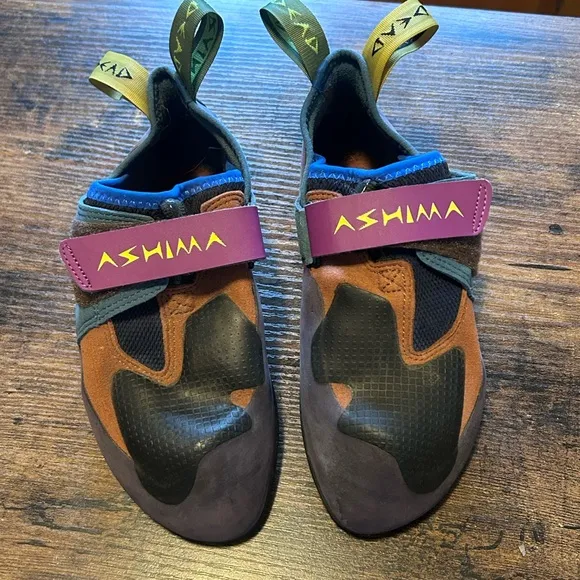 Brain Dead x evolv x Ashima climbing shoes