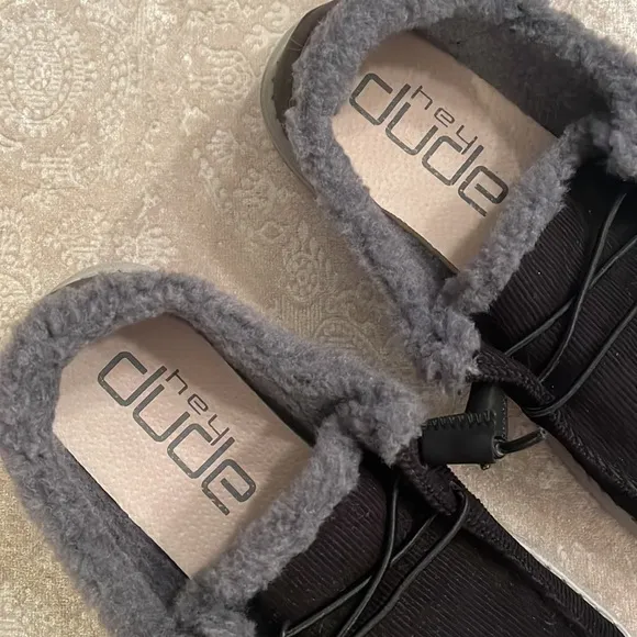 Brand New Hey Dude Black Corduroy Gray Plush Fleece Lined Slip On Casual Shoes