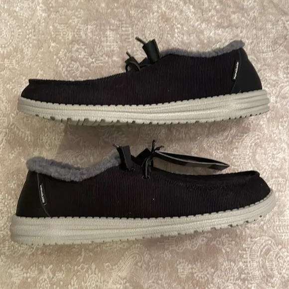 Brand New Hey Dude Black Corduroy Gray Plush Fleece Lined Slip On Casual Shoes