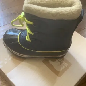Brand New in Box Sorel Waterproof Boots