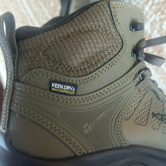 BRAND NEW Keen Reno Mid Rise Waterproof Carbon Toe Green Lace Up Work Boots