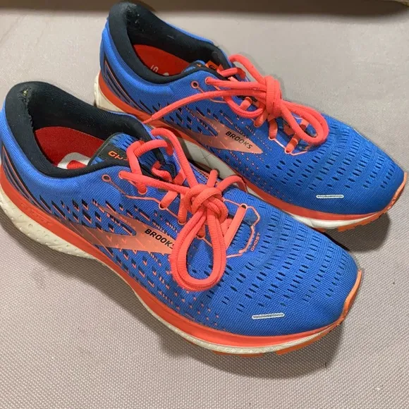 Brooks GHOST 13 Blue Coral Running Walking Shoes Excellent Condition Used