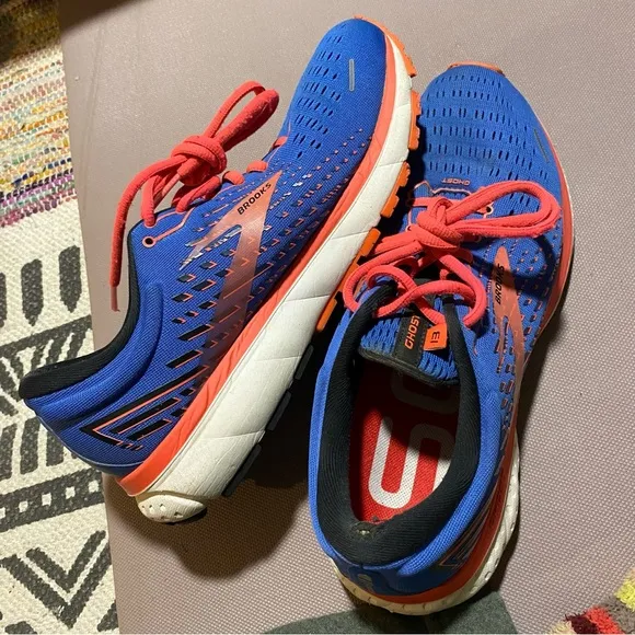 Brooks GHOST 13 Blue Coral Running Walking Shoes Excellent Condition Used