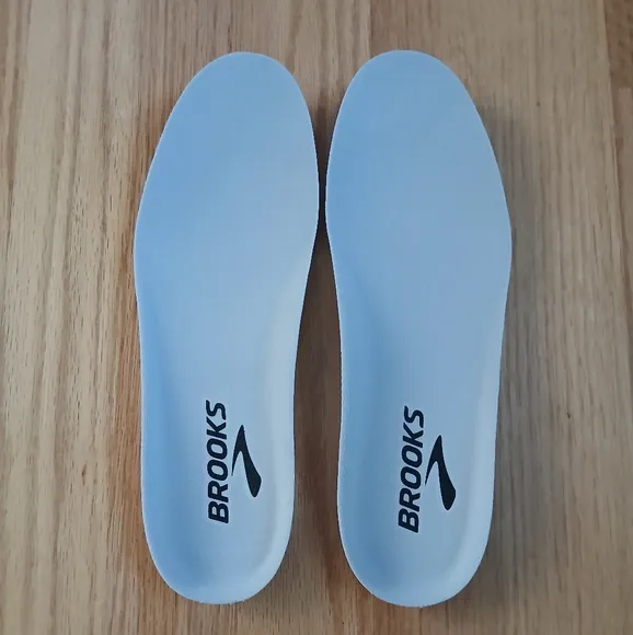 Brooks Ghost Max 2 Comfort/Running Medical Field Shoes Size 9 for Women