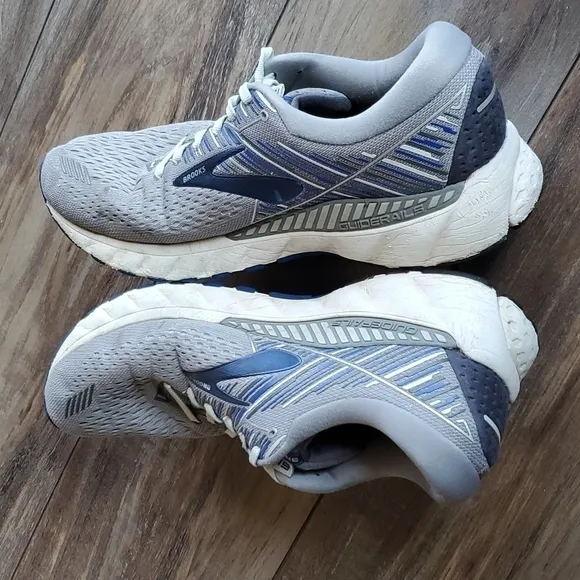 Brooks Mens Adrenaline GTS 19 Trainer Running Sneakers Shoes sz 11.5 Medium D