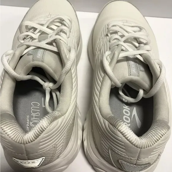 Brooks Women’s Addiction Walker 2, White Walking Shoes, Size 8 Extra Wide