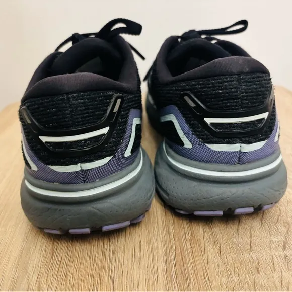 Brooks Women's Black and Purple Running Shoes