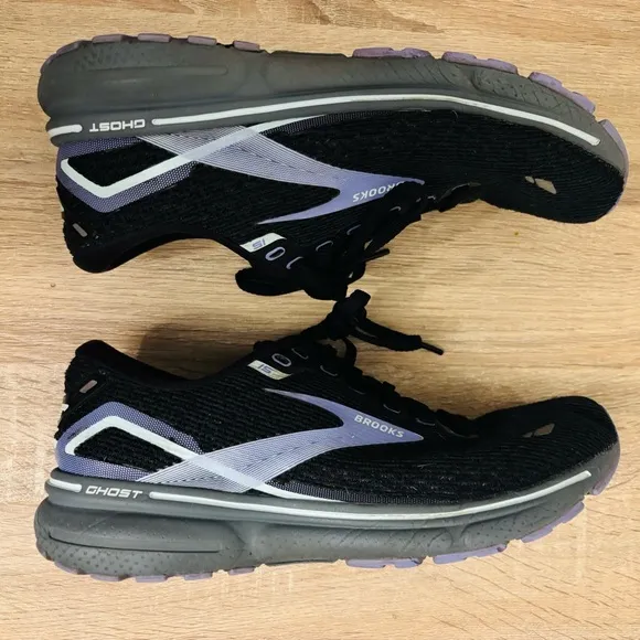 Brooks Women's Black and Purple Running Shoes