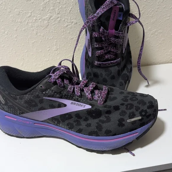Brooks Women's Black and Purple Running Shoes
