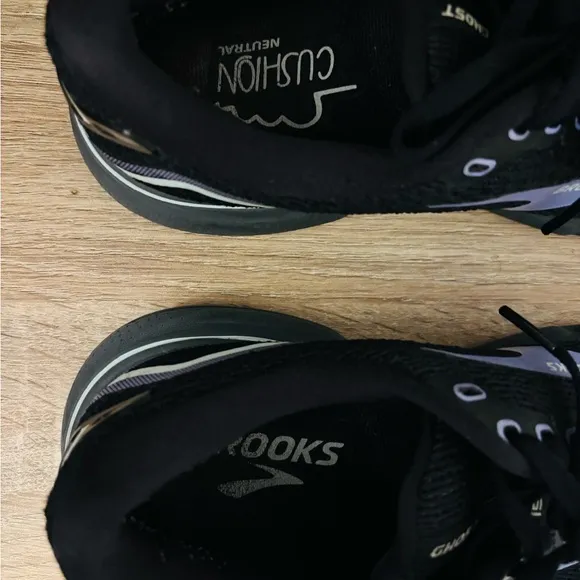 Brooks Women's Black and Purple Running Shoes