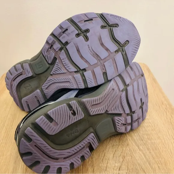 Brooks Women's Black and Purple Running Shoes