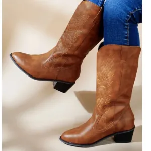 Brown Western Cowboy 🤠 Embroidery Design Boot