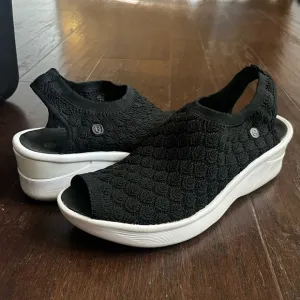 BZees womens Secret Wedge Sandal