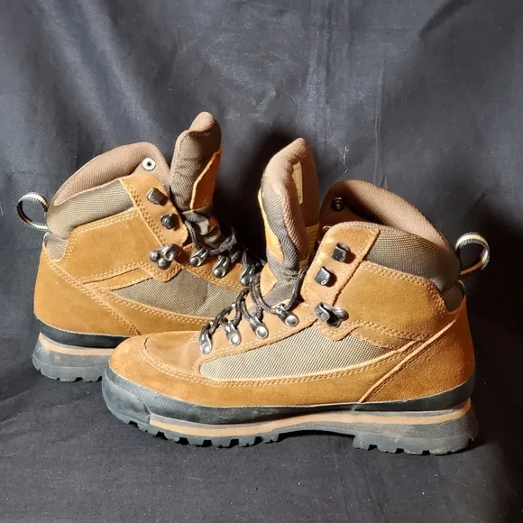 Cabelas Hiking Boots