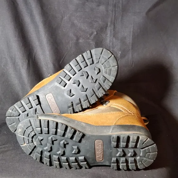 Cabelas Hiking Boots