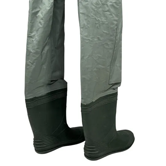 Cabelas Mens 9 Dry-Plus Chest Waders Adjustable Straps Attached Boots Waterproof