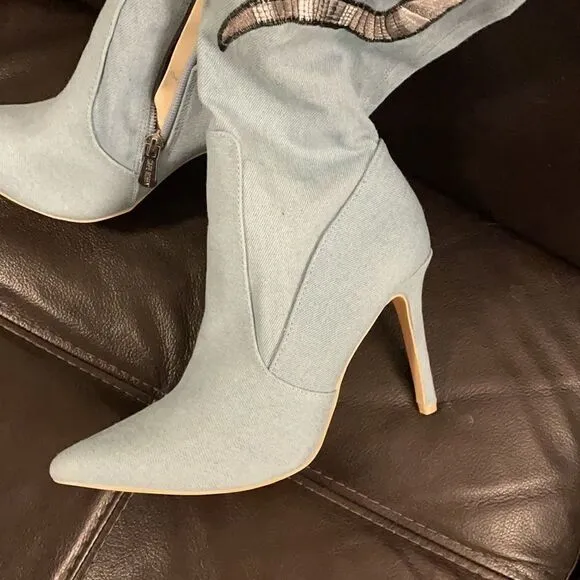 CAPE ROBBIN OVER KNEE BOOTS.  NEW