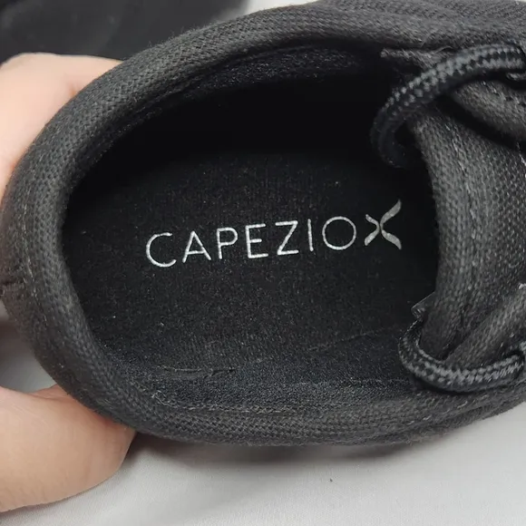 Capezio DS03 Black Lace-Up Canvas Dansneaker Dance Sneaker | Adult Size 3.5