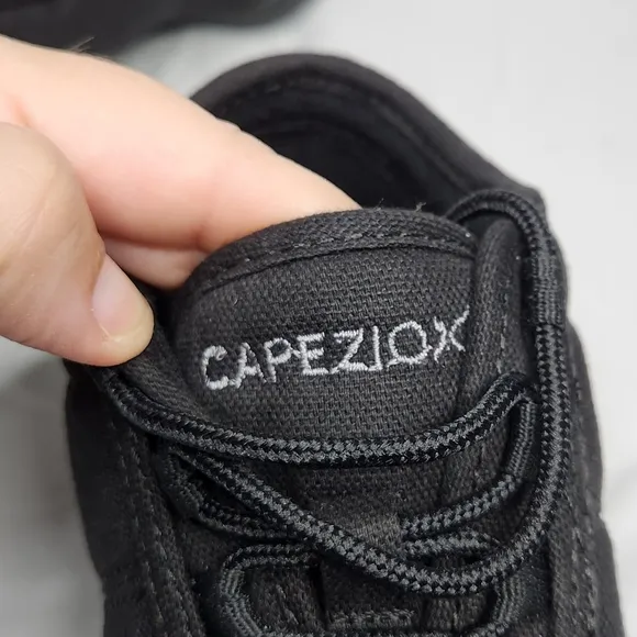 Capezio DS03 Black Lace-Up Canvas Dansneaker Dance Sneaker | Adult Size 3.5