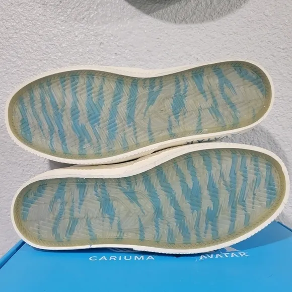 Cariuma Naioca Shoes Skater AVATAR Vintage White Suede Off-white Canvas blue NIB