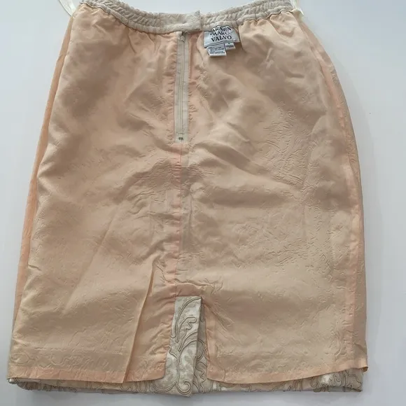 Carmen Marc Valvo cream embroidered pencil skirt elegant timeless wedding size 6
