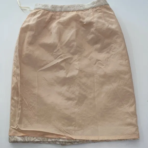 Carmen Marc Valvo cream embroidered pencil skirt elegant timeless wedding size 6