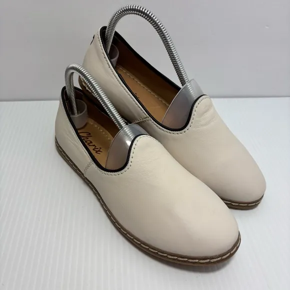 Charix Leather Cream Slip-On shoes loafers Size 38 /7.5