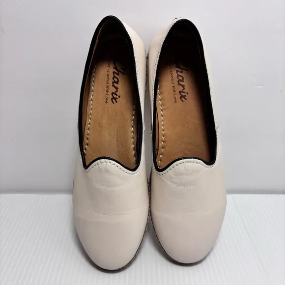 Charix Leather Cream Slip-On shoes loafers Size 38 /7.5