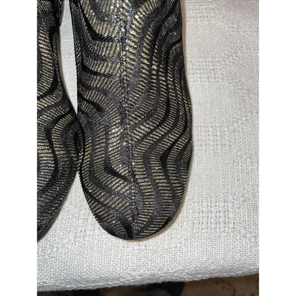 Chic Lady Couture Women’s Fashion Boots Size 42 U.S. 11 M Black Gold Glitter NIB