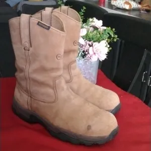 CHIPPEWA STEEL TOE WATERPROOF BOOTS