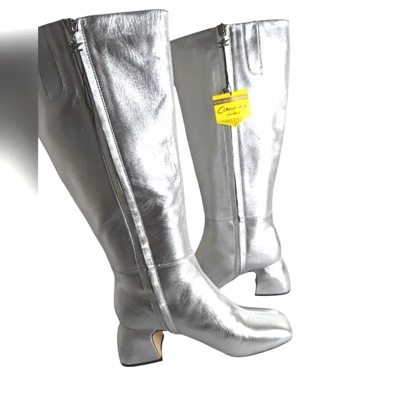 Circus NY by Sam Edelman Oaklyn Silver Wide Calf Knee-High Boots... Size 8.5