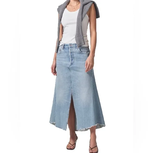 Citizens of Humanity Mina Reworked Denim Skirt in Carousel Size 27
