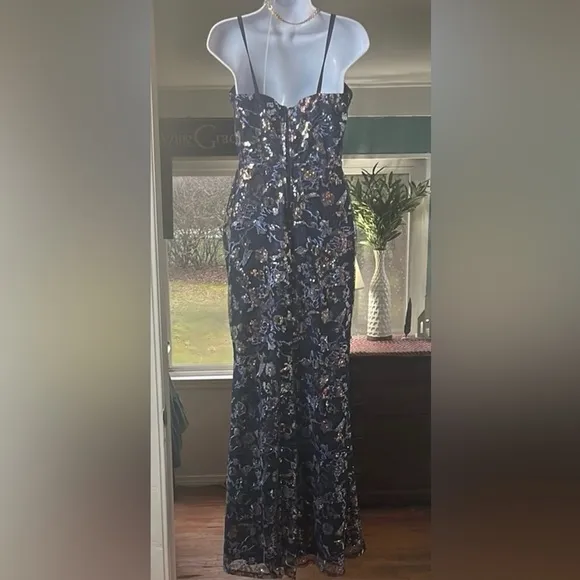 CITY STUDIO PROM Blue Sequin Embellished Sheath Full Length Dress side slit. EUC