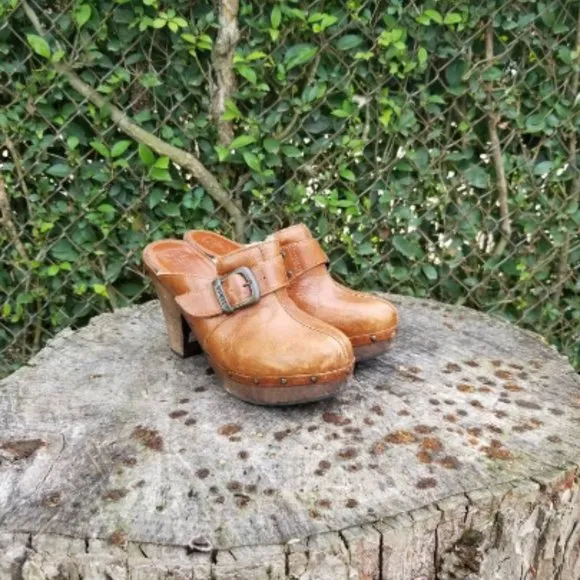CLARA CAMPUS&quot; Wooden Clogs By Frye Shoes Sz 7